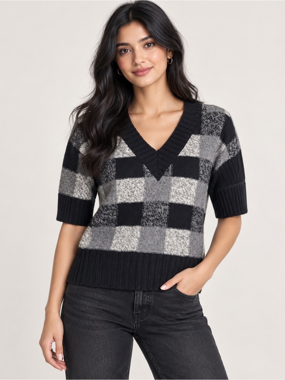 Banana Republic Lambswool Cashmere Checkered V-Neck Sweater Black Grey M